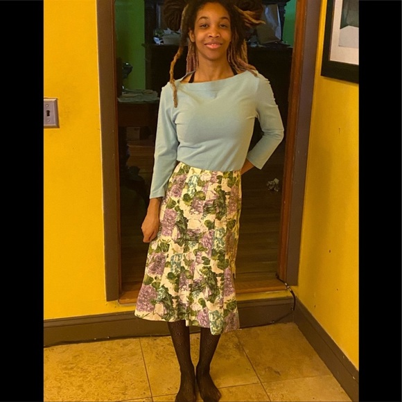 SET Ann Taylor set matching floral skirt and 3/4 sleeve XS-M purple blue - Picture 2 of 9